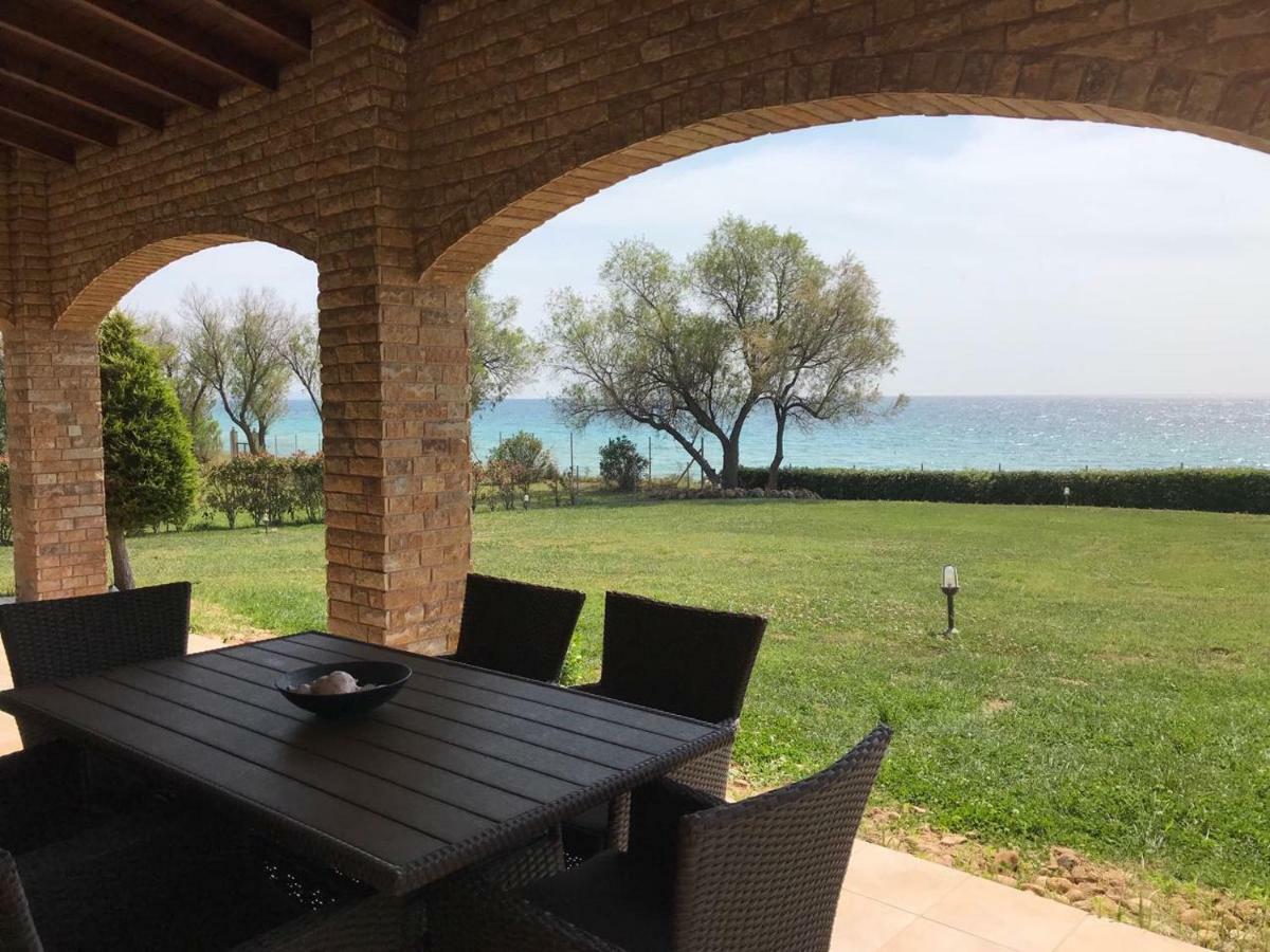 M Varkes Villa Nea Moudania Exterior photo